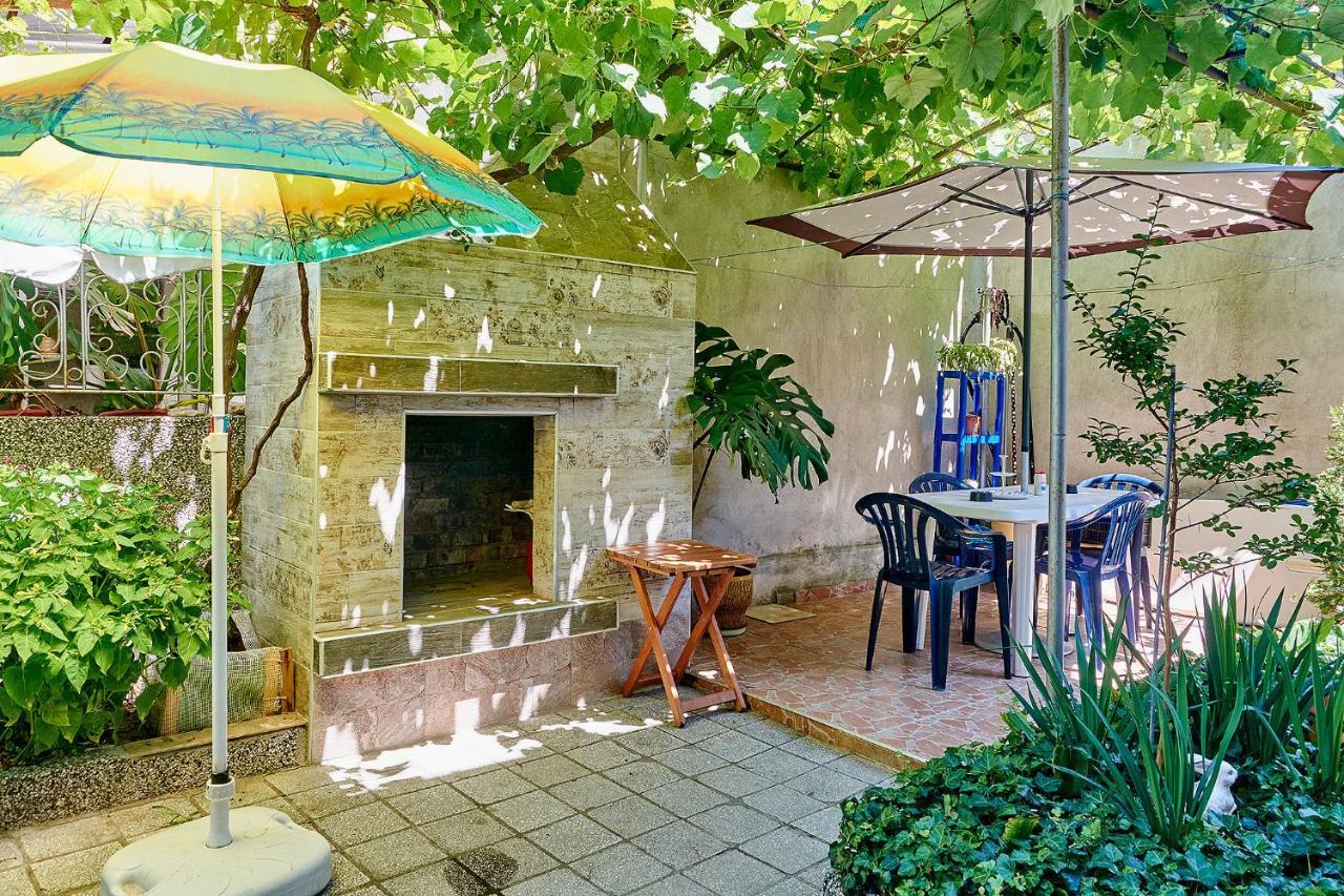 Apartment Dora Поморие Экстерьер фото
