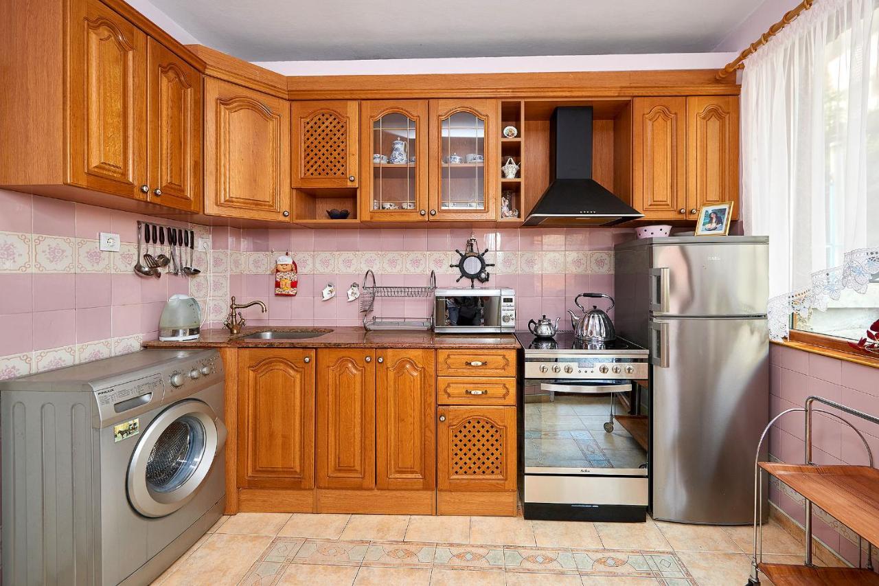 Apartment Dora Поморие Экстерьер фото